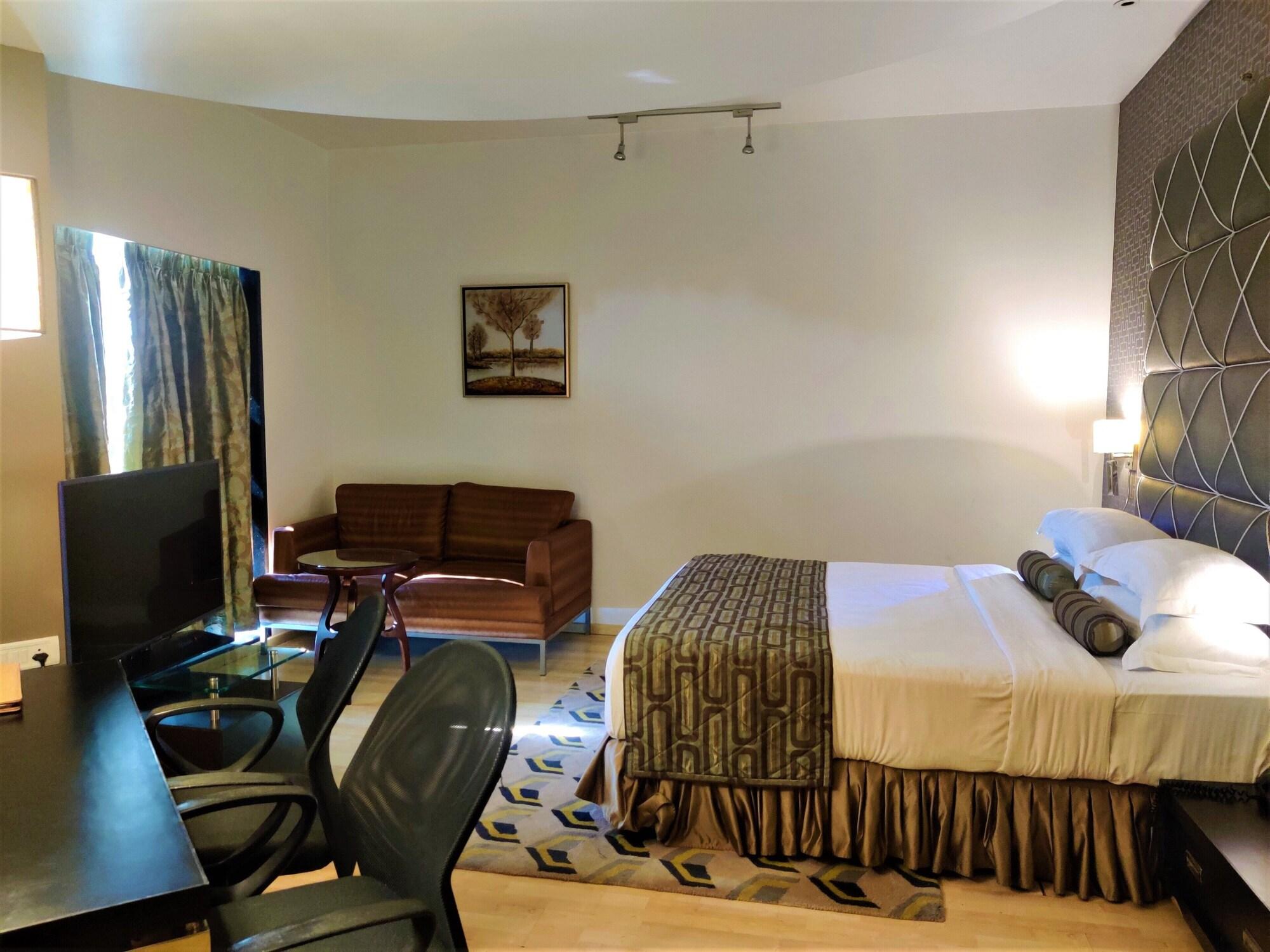 Hotel Satkar Residency Тхане Екстер'єр фото